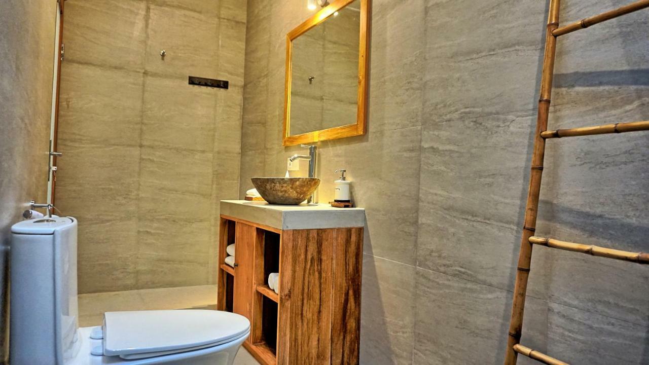 Sarayu Villa Seminyak Exterior foto